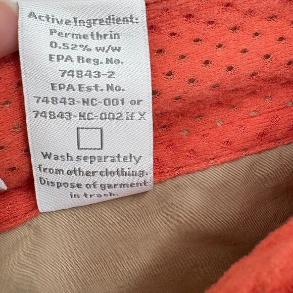 LL Bean Women's Insect Shield Tan Hiking pants, Sz 8, Gorpcore Zip Pockets Camp - Picture 9 of 9